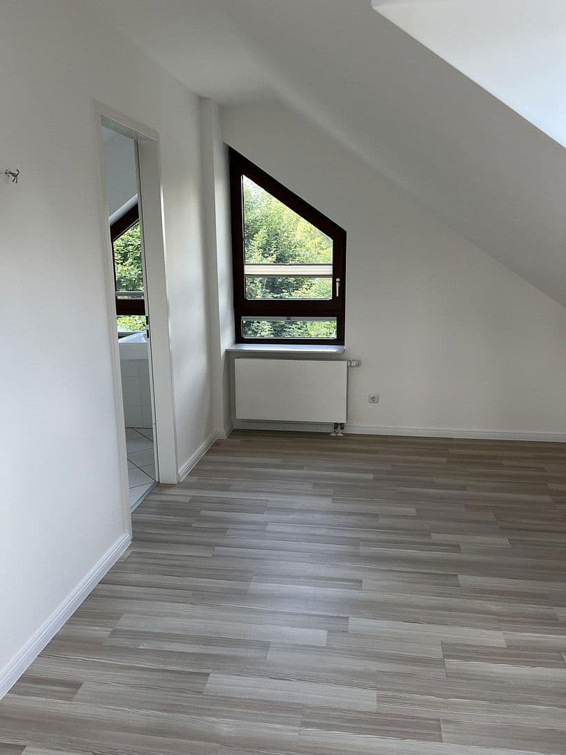 Prenájom bytu 5-izbový 170 m², Buchholz in der Nordheide, Dolné Sasko Prenájom bytu 5-izbový 170 m², Buchholz in der Nordheide, Dolné Sasko