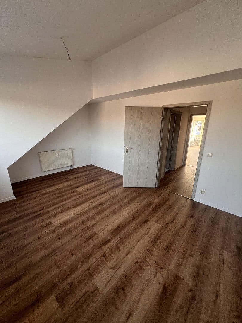 Prenájom bytu 2-izbový 74 m², Fürth, Bavorsko Prenájom bytu 2-izbový 74 m², Fürth, Bavorsko