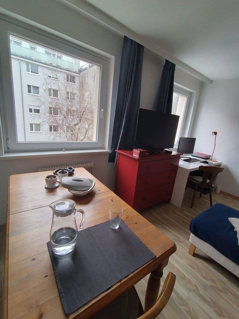 Prenájom bytu 1-izbový 35 m², Panikengasse, Wien, Viedeň Prenájom bytu 1-izbový 35 m², Panikengasse, Wien, Viedeň