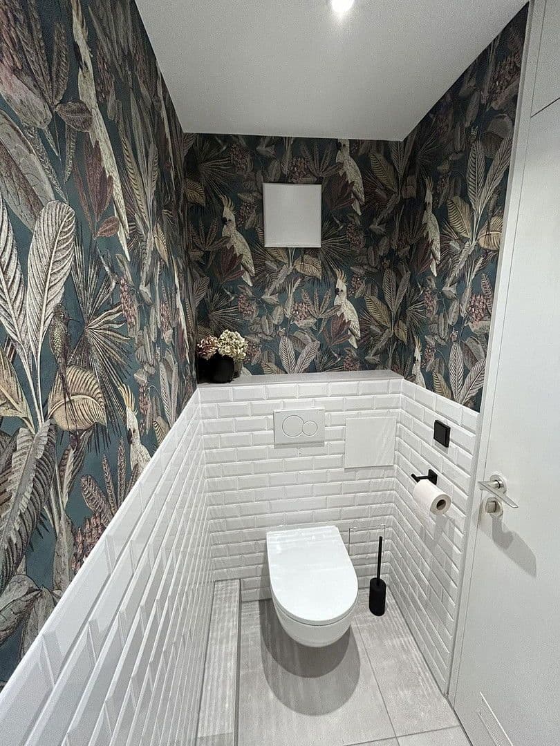 Predaj bytu 4-izbový 112 m², Friedrichshafen, Bádensko-Wurttembersko Predaj bytu 4-izbový 112 m², Friedrichshafen, Bádensko-Wurttembersko