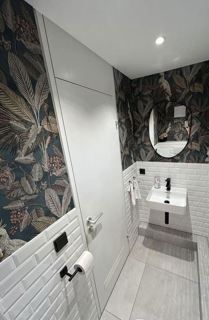 Predaj bytu 4-izbový 112 m², Friedrichshafen, Bádensko-Wurttembersko Predaj bytu 4-izbový 112 m², Friedrichshafen, Bádensko-Wurttembersko