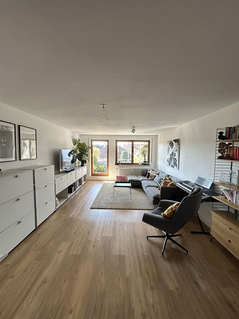 Predaj bytu 4-izbový 112 m², Friedrichshafen, Bádensko-Wurttembersko Predaj bytu 4-izbový 112 m², Friedrichshafen, Bádensko-Wurttembersko