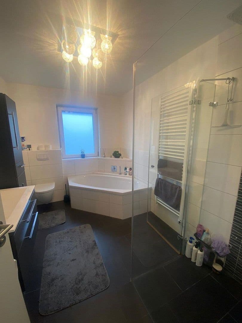 Prenájom bytu 3-izbový 78 m², Brahmsweg 3, Tauberbischofsheim, Bádensko-Wurttembersko Prenájom bytu 3-izbový 78 m², Brahmsweg 3, Tauberbischofsheim, Bádensko-Wurttembersko