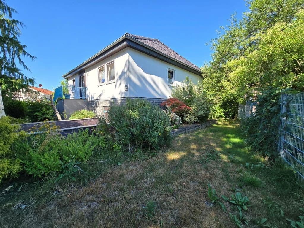 Predaj domu 95 m², pozemek 555 m², Berlin Wartenberg, Berlín Predaj domu 95 m², pozemek 555 m², Berlin Wartenberg, Berlín