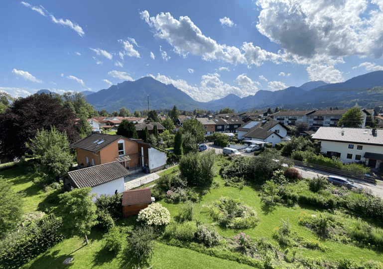 Prenájom bytu 4-izbový 208 m², Bahnhofstr. 98, Brannenburg, Bavorsko Prenájom bytu 4-izbový 208 m², Bahnhofstr. 98, Brannenburg, Bavorsko