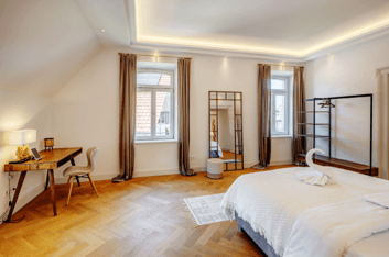 Prenájom bytu 4-izbový 208 m², Bahnhofstr. 98, Brannenburg, Bavorsko Prenájom bytu 4-izbový 208 m², Bahnhofstr. 98, Brannenburg, Bavorsko