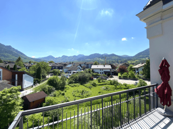 Prenájom bytu 4-izbový 208 m², Bahnhofstr. 98, Brannenburg, Bavorsko Prenájom bytu 4-izbový 208 m², Bahnhofstr. 98, Brannenburg, Bavorsko