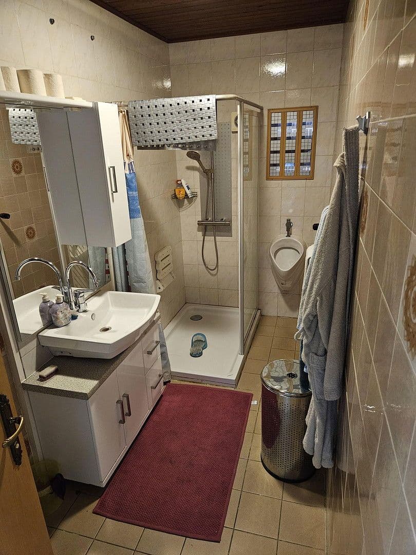 Predaj domu 150 m², pozemek 675 m², Wiener Neustadt, Dolné Rakúsko Predaj domu 150 m², pozemek 675 m², Wiener Neustadt, Dolné Rakúsko