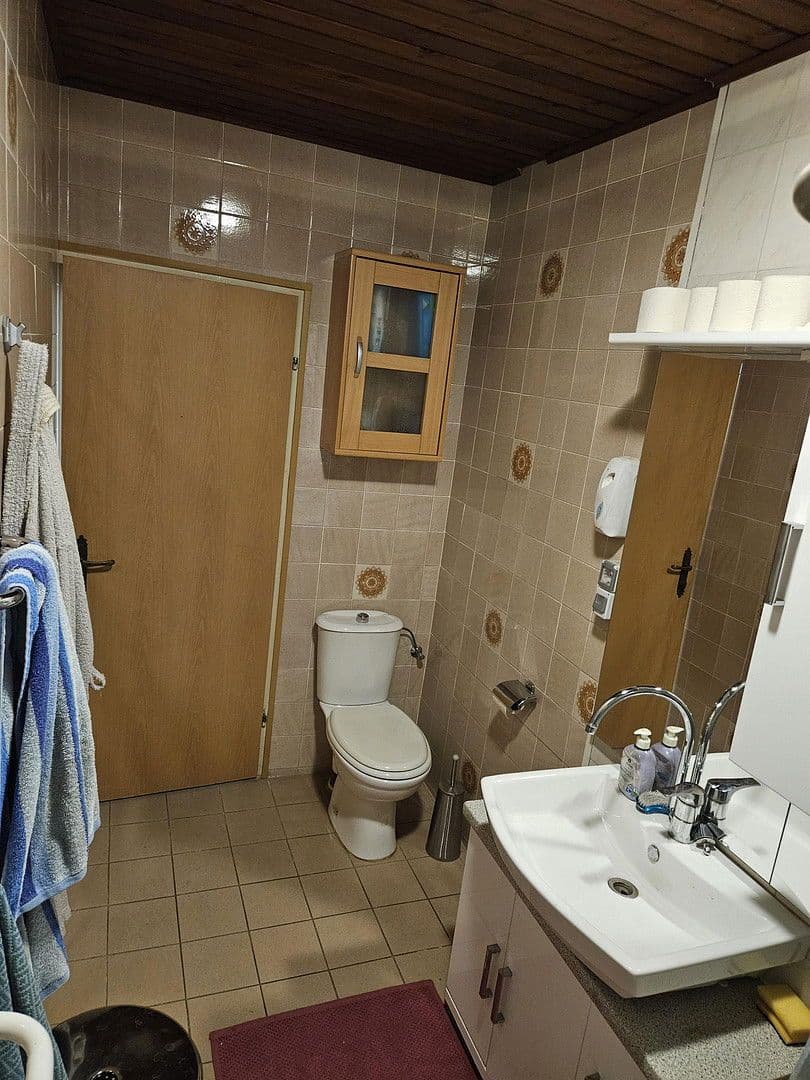 Predaj domu 150 m², pozemek 675 m², Wiener Neustadt, Dolné Rakúsko Predaj domu 150 m², pozemek 675 m², Wiener Neustadt, Dolné Rakúsko