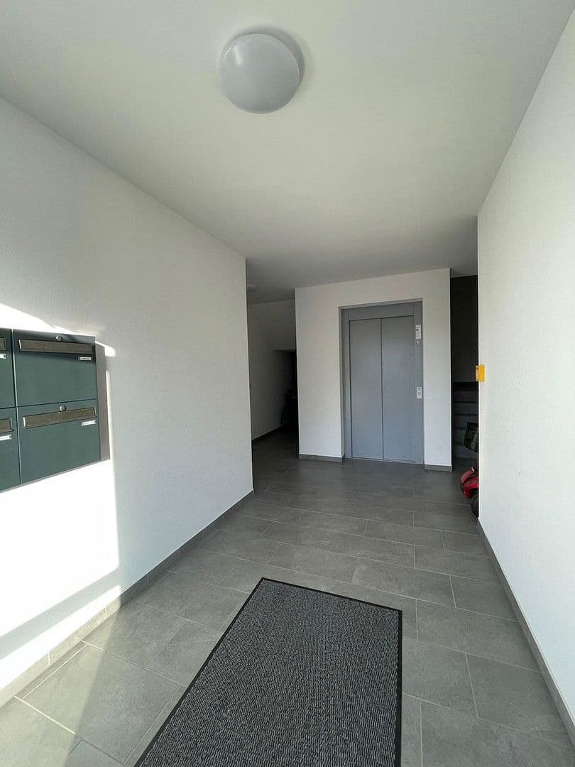 Prenájom bytu 4-izbový 90 m², Rosenplan 6, Plau am See, Meklenbursko-Predpomoransko Prenájom bytu 4-izbový 90 m², Rosenplan 6, Plau am See, Meklenbursko-Predpomoransko