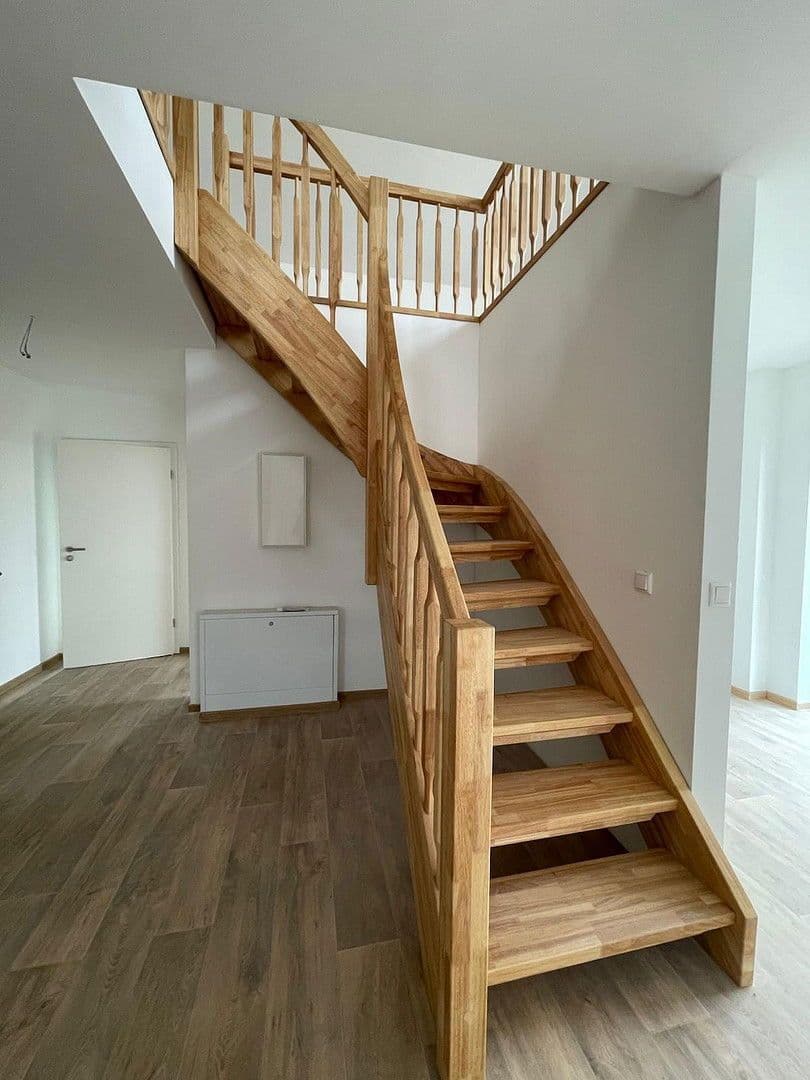 Prenájom bytu 4-izbový 90 m², Rosenplan 6, Plau am See, Meklenbursko-Predpomoransko Prenájom bytu 4-izbový 90 m², Rosenplan 6, Plau am See, Meklenbursko-Predpomoransko