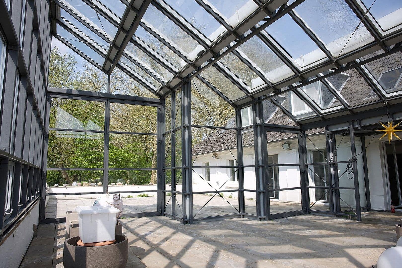 Prenájom bytu 5-izbový 218 m², Berthastraße 6, Bochum, Severné Porýnie - Westfálsko Prenájom bytu 5-izbový 218 m², Berthastraße 6, Bochum, Severné Porýnie - Westfálsko