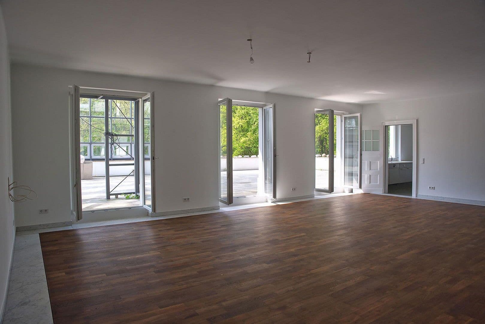 Prenájom bytu 5-izbový 218 m², Berthastraße 6, Bochum, Severné Porýnie - Westfálsko Prenájom bytu 5-izbový 218 m², Berthastraße 6, Bochum, Severné Porýnie - Westfálsko