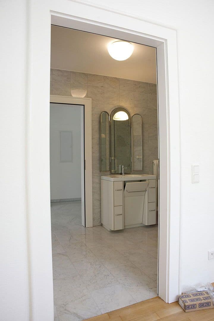 Prenájom bytu 5-izbový 218 m², Berthastraße 6, Bochum, Severné Porýnie - Westfálsko Prenájom bytu 5-izbový 218 m², Berthastraße 6, Bochum, Severné Porýnie - Westfálsko