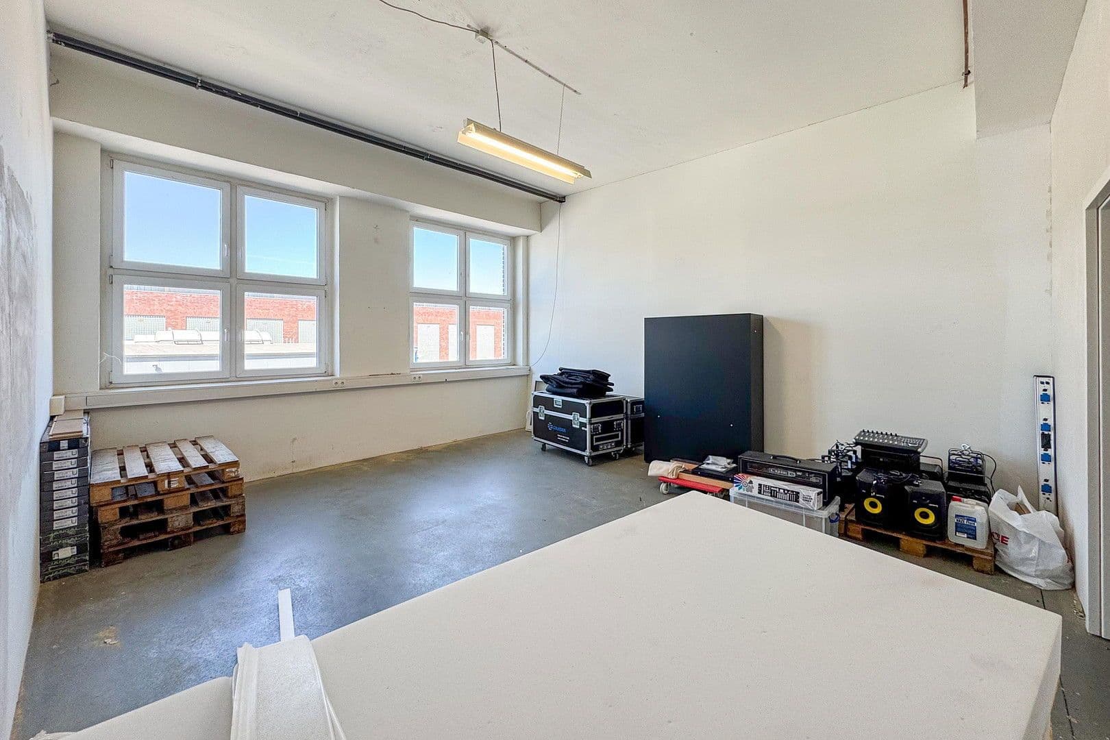 Prenájom nebytového priestoru 240 m², Stockumer Straße 28, Witten, Severné Porýnie - Westfálsko Prenájom nebytového priestoru 240 m², Stockumer Straße 28, Witten, Severné Porýnie - Westfálsko