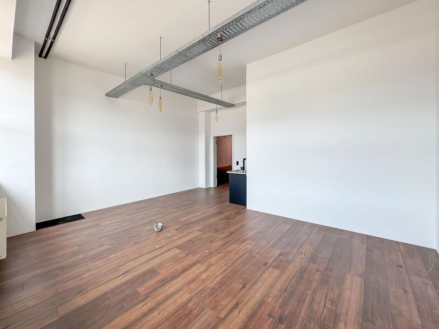 Prenájom nebytového priestoru 240 m², Stockumer Straße 28, Witten, Severné Porýnie - Westfálsko Prenájom nebytového priestoru 240 m², Stockumer Straße 28, Witten, Severné Porýnie - Westfálsko