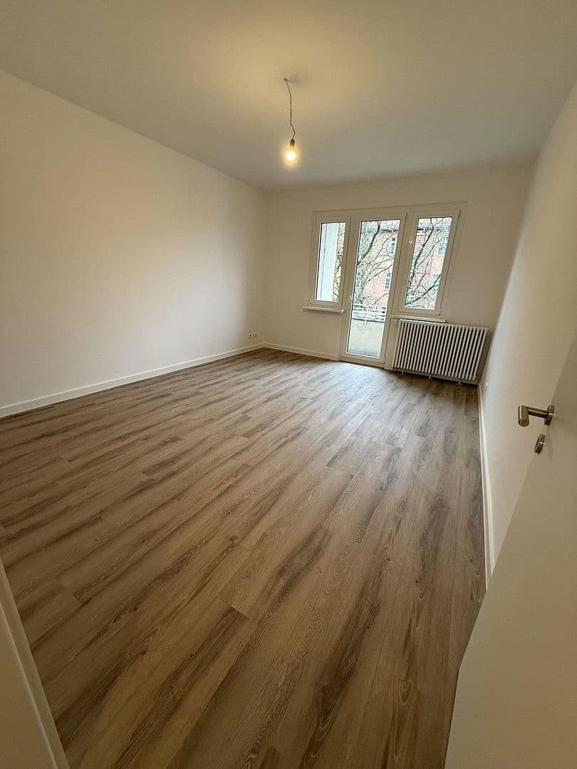 Prenájom bytu 3-izbový 81 m², Nauheimer Straße 29, Berlin, Berlín Prenájom bytu 3-izbový 81 m², Nauheimer Straße 29, Berlin, Berlín