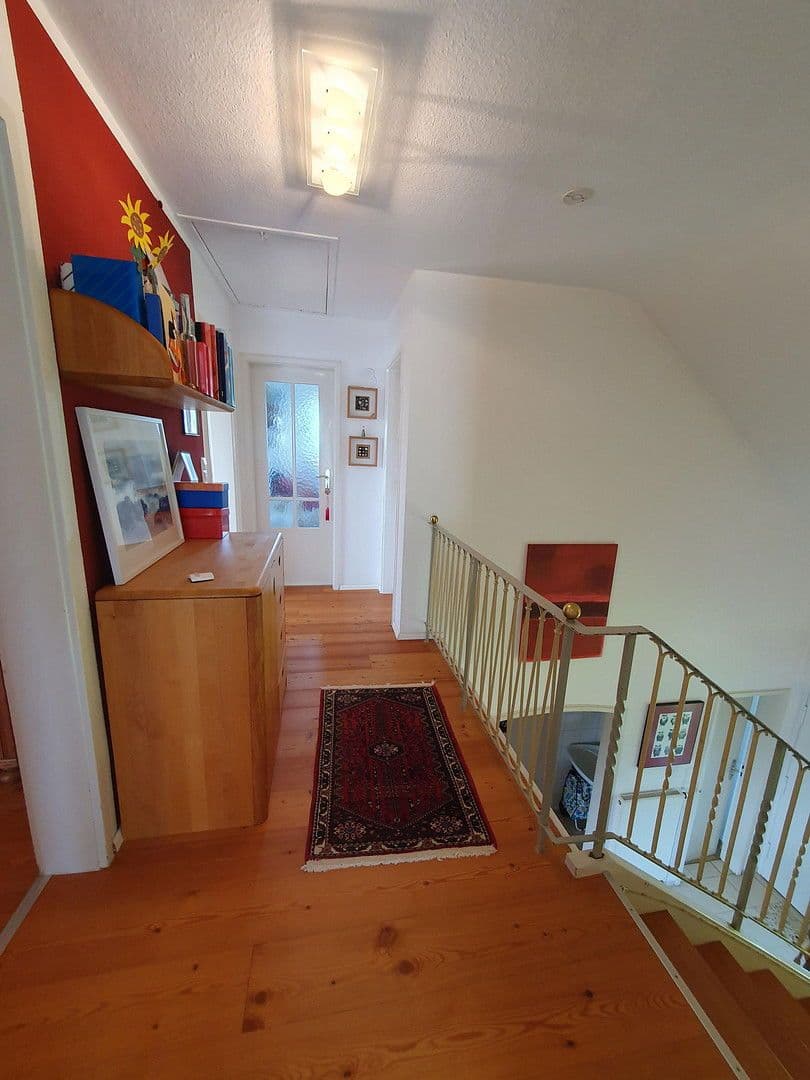 Predaj domu 170 m², pozemek 770 m², Esslingen am Neckar, Bádensko-Wurttembersko Predaj domu 170 m², pozemek 770 m², Esslingen am Neckar, Bádensko-Wurttembersko