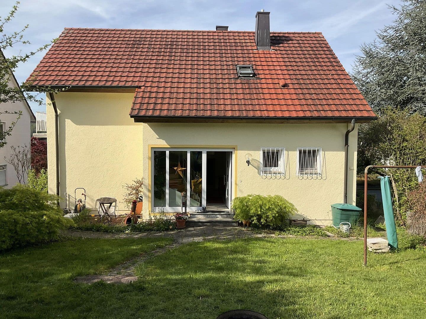 Predaj domu 170 m², pozemek 770 m², Esslingen am Neckar, Bádensko-Wurttembersko Predaj domu 170 m², pozemek 770 m², Esslingen am Neckar, Bádensko-Wurttembersko