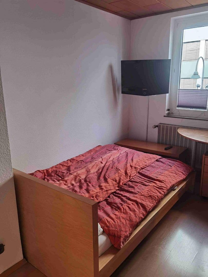 Prenájom bytu 2-izbový 35 m², Deutzer Freiheit 66a, Köln, Severné Porýnie - Westfálsko Prenájom bytu 2-izbový 35 m², Deutzer Freiheit 66a, Köln, Severné Porýnie - Westfálsko