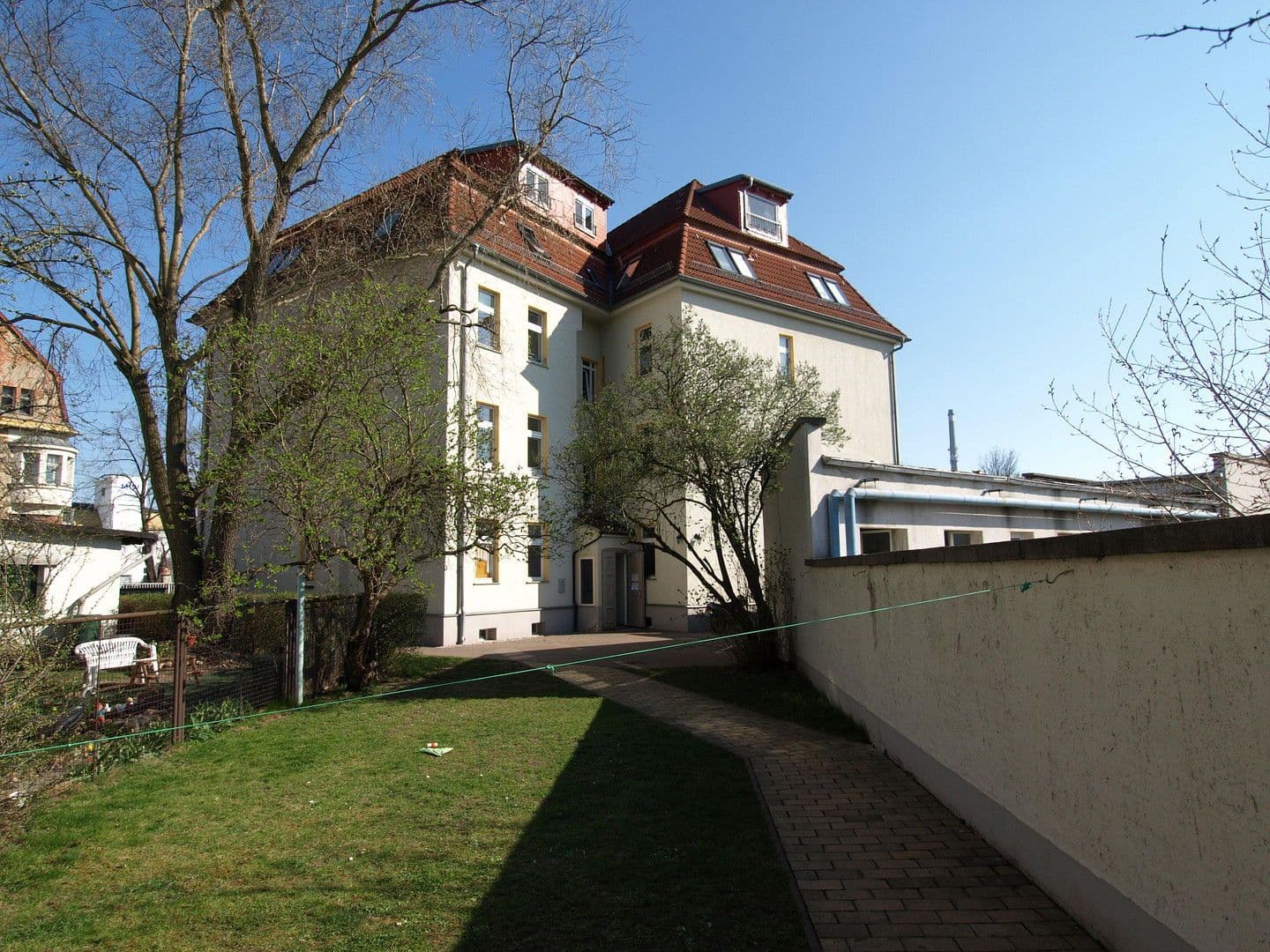 Prenájom bytu 2-izbový 74 m², Südstr. 64, Leipzig, Sasko Prenájom bytu 2-izbový 74 m², Südstr. 64, Leipzig, Sasko