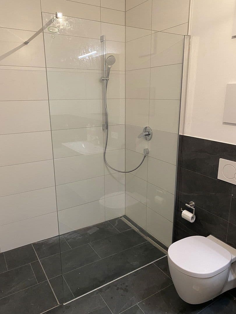 Prenájom bytu 3-izbový 103 m², Bei den Linden 18/1, Laichingen, Bádensko-Wurttembersko Prenájom bytu 3-izbový 103 m², Bei den Linden 18/1, Laichingen, Bádensko-Wurttembersko