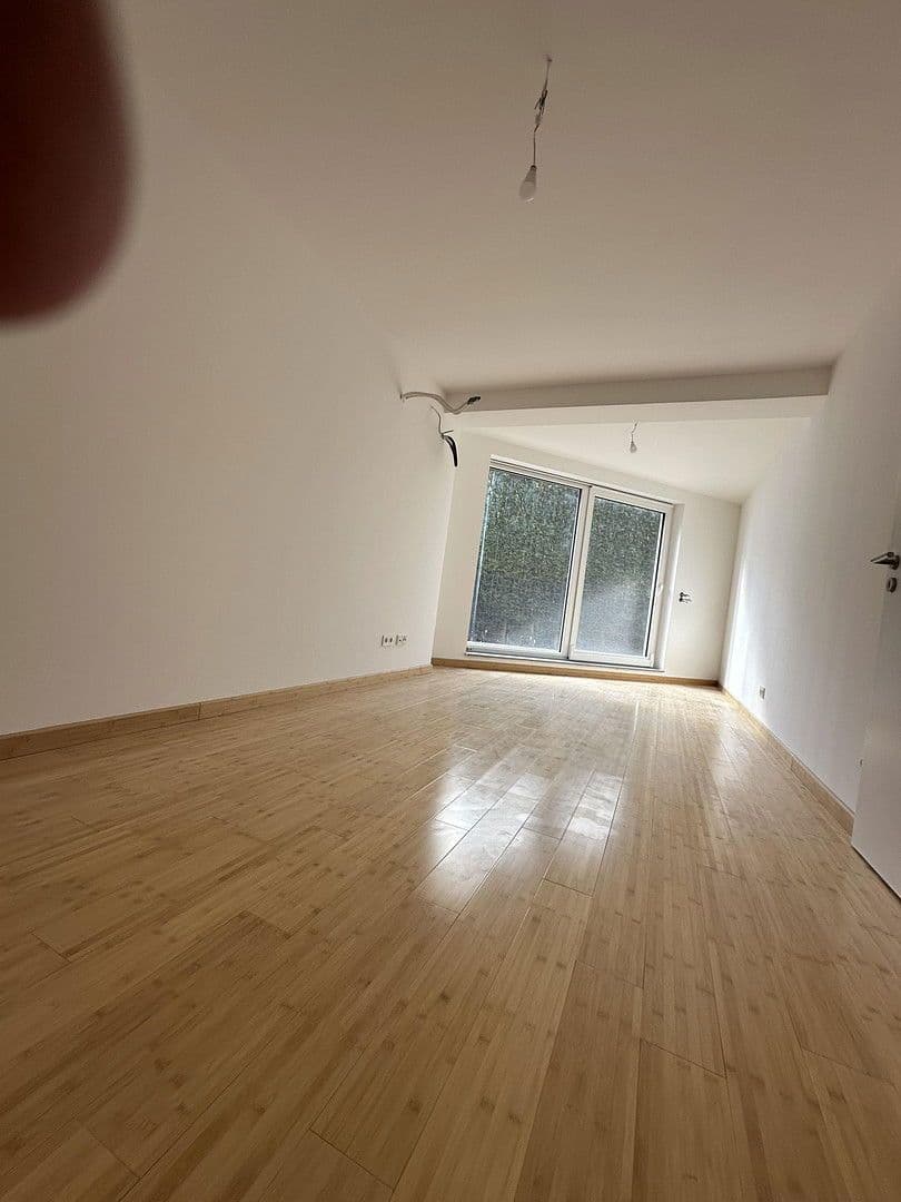 Prenájom bytu 3-izbový 115 m², Rauschener Allee 4, Berlin, Berlín Prenájom bytu 3-izbový 115 m², Rauschener Allee 4, Berlin, Berlín