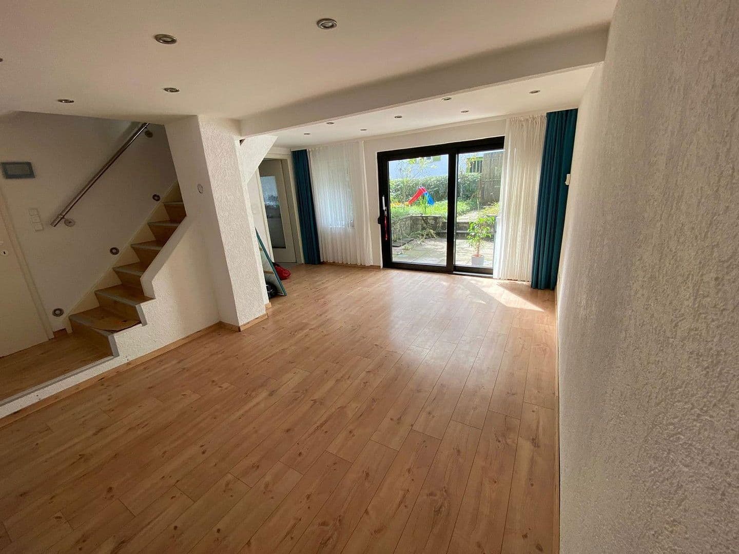 Predaj domu 92 m², pozemek 99 m², Neustädter Straße 73, Waiblingen, Bádensko-Wurttembersko Predaj domu 92 m², pozemek 99 m², Neustädter Straße 73, Waiblingen, Bádensko-Wurttembersko
