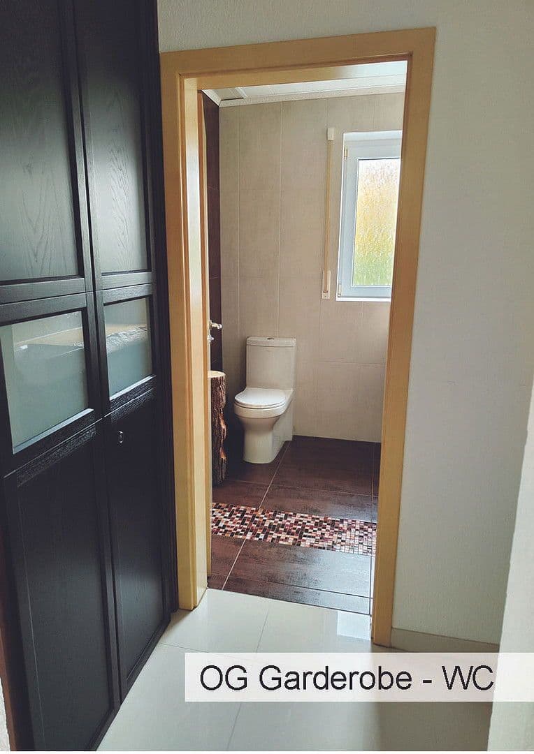 Predaj domu 218 m², pozemek 448 m², Schwäbisch Hall, Bádensko-Wurttembersko Predaj domu 218 m², pozemek 448 m², Schwäbisch Hall, Bádensko-Wurttembersko