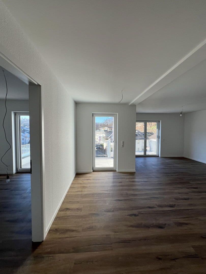 Prenájom bytu 2-izbový 78 m², Hauptstraße 128, Leidersbach, Bavorsko Prenájom bytu 2-izbový 78 m², Hauptstraße 128, Leidersbach, Bavorsko