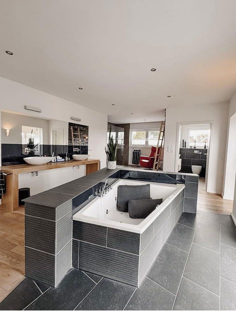 Predaj domu 210 m², pozemek 747 m², Wardenburg, Dolné Sasko Predaj domu 210 m², pozemek 747 m², Wardenburg, Dolné Sasko