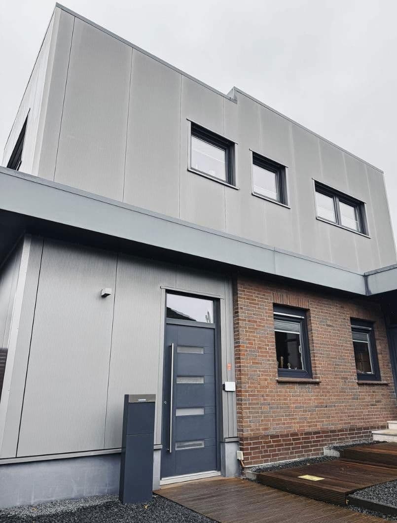 Predaj domu 210 m², pozemek 747 m², Wardenburg, Dolné Sasko Predaj domu 210 m², pozemek 747 m², Wardenburg, Dolné Sasko