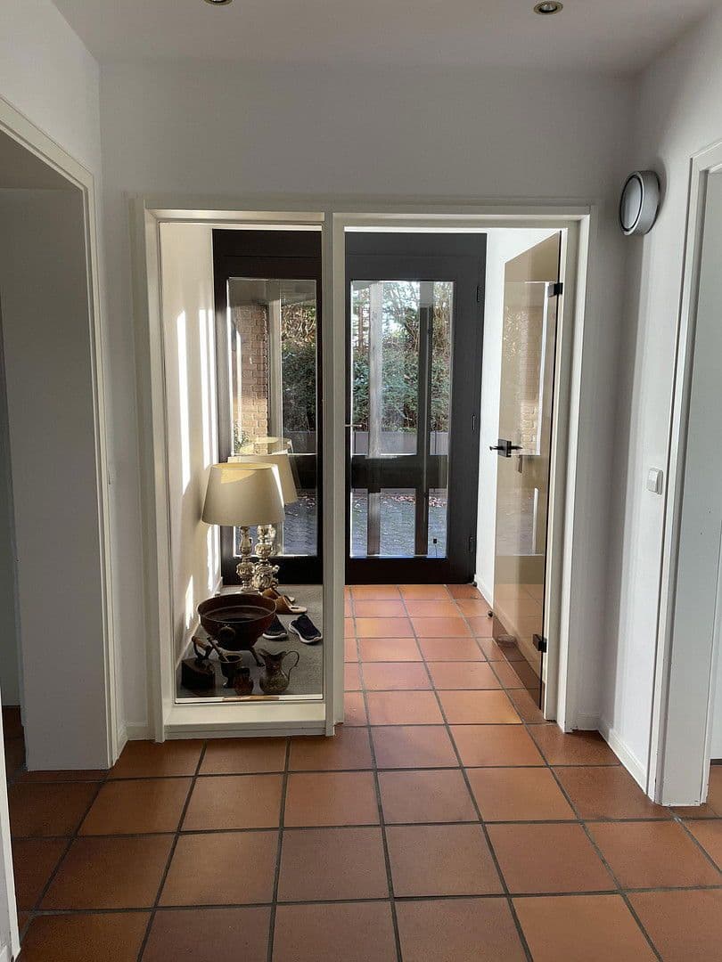 Predaj domu 155 m², pozemek 380 m², Schloß Holte-Stukenbrock, Severné Porýnie - Westfálsko Predaj domu 155 m², pozemek 380 m², Schloß Holte-Stukenbrock, Severné Porýnie - Westfálsko