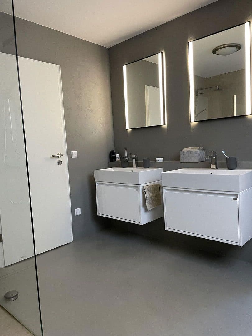 Predaj domu 155 m², pozemek 380 m², Schloß Holte-Stukenbrock, Severné Porýnie - Westfálsko Predaj domu 155 m², pozemek 380 m², Schloß Holte-Stukenbrock, Severné Porýnie - Westfálsko