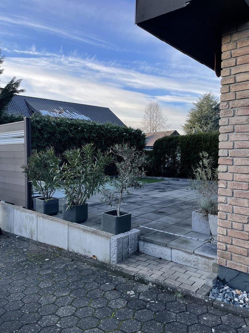 Predaj domu 155 m², pozemek 380 m², Schloß Holte-Stukenbrock, Severné Porýnie - Westfálsko Predaj domu 155 m², pozemek 380 m², Schloß Holte-Stukenbrock, Severné Porýnie - Westfálsko