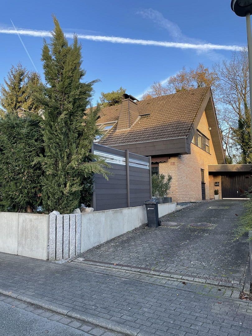 Predaj domu 155 m², pozemek 380 m², Schloß Holte-Stukenbrock, Severné Porýnie - Westfálsko Predaj domu 155 m², pozemek 380 m², Schloß Holte-Stukenbrock, Severné Porýnie - Westfálsko