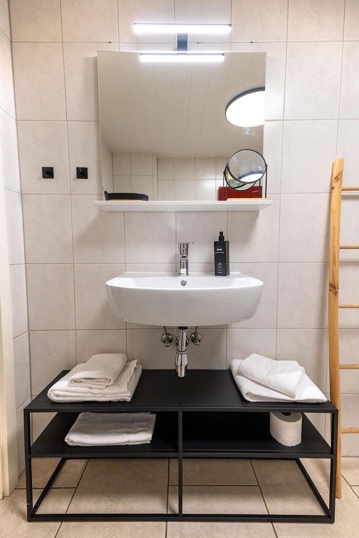 Prenájom bytu 1-izbový 50 m², Beim Märzenbad 15, Augsburg, Bavorsko Prenájom bytu 1-izbový 50 m², Beim Märzenbad 15, Augsburg, Bavorsko