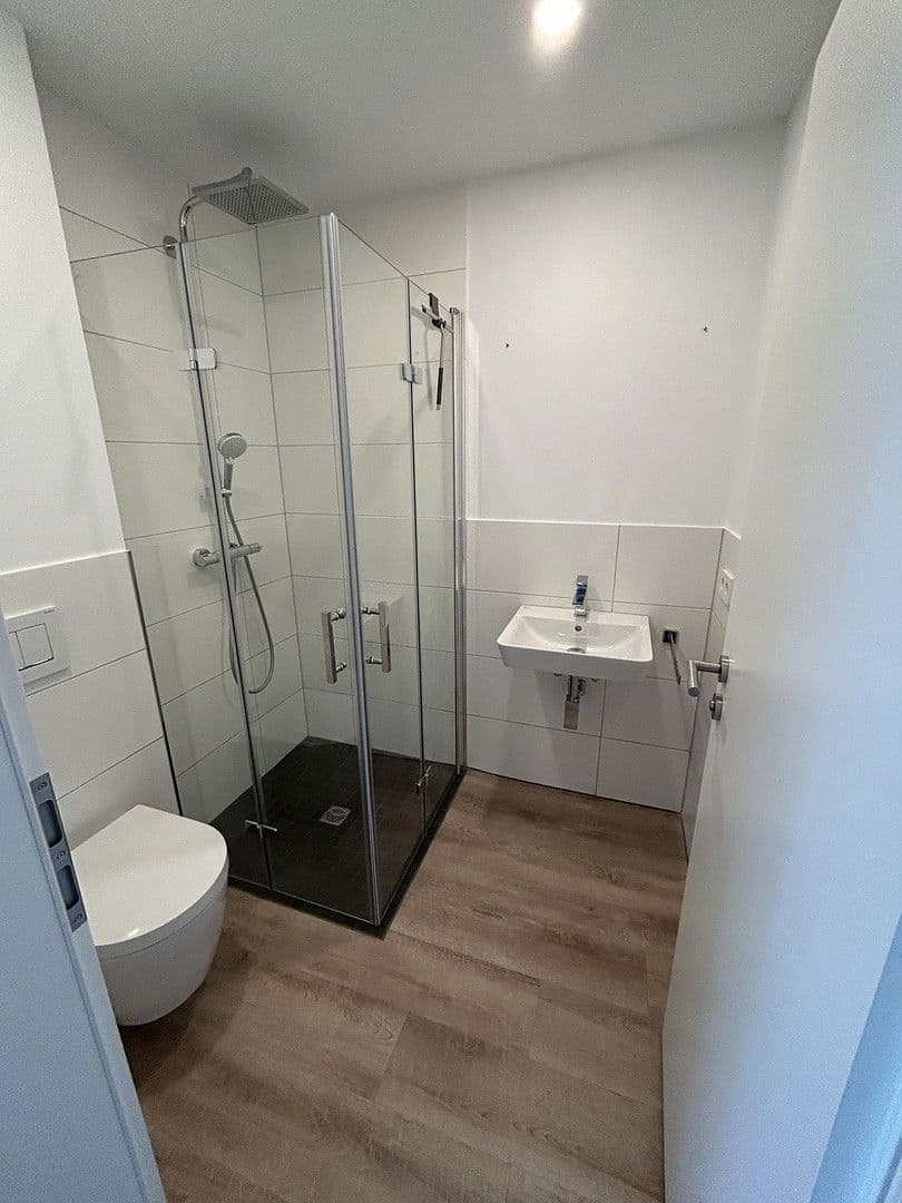 Prenájom bytu 3-izbový 96 m², Am Weidengraben 22, Waldbüttelbrunn, Bavorsko Prenájom bytu 3-izbový 96 m², Am Weidengraben 22, Waldbüttelbrunn, Bavorsko