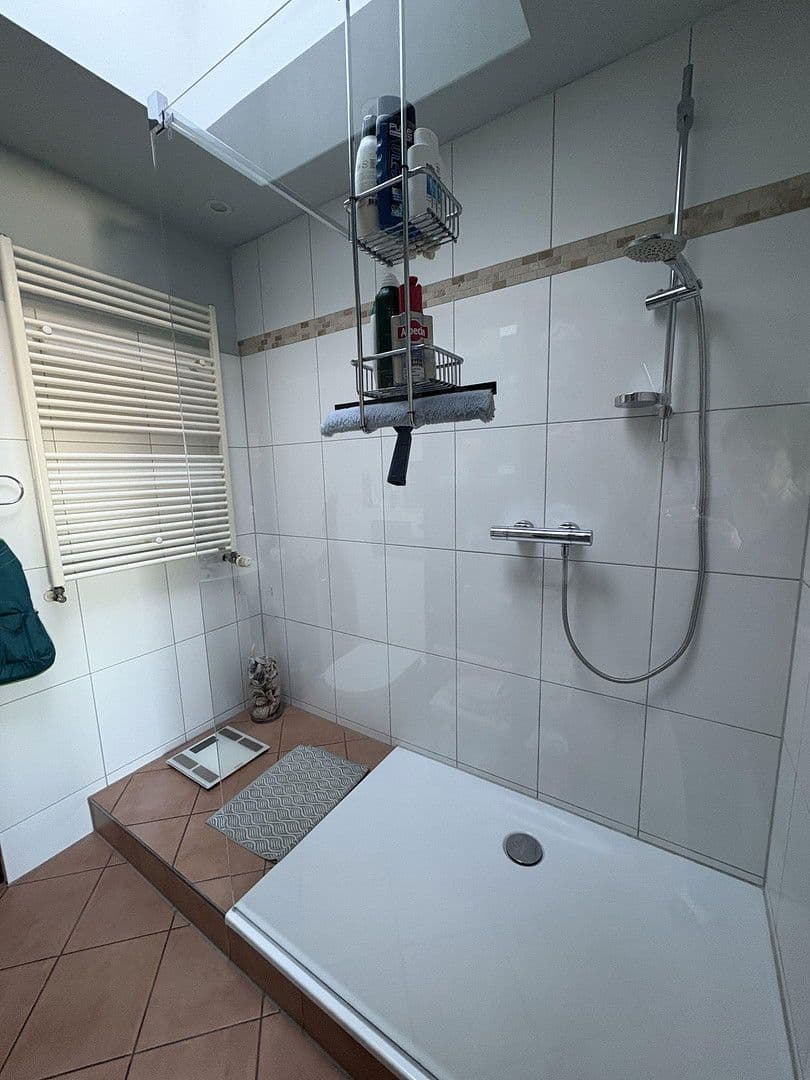 Predaj domu 115 m², pozemek 185 m², Jägerhofstraße, Wuppertal, Severné Porýnie - Westfálsko Predaj domu 115 m², pozemek 185 m², Jägerhofstraße, Wuppertal, Severné Porýnie - Westfálsko