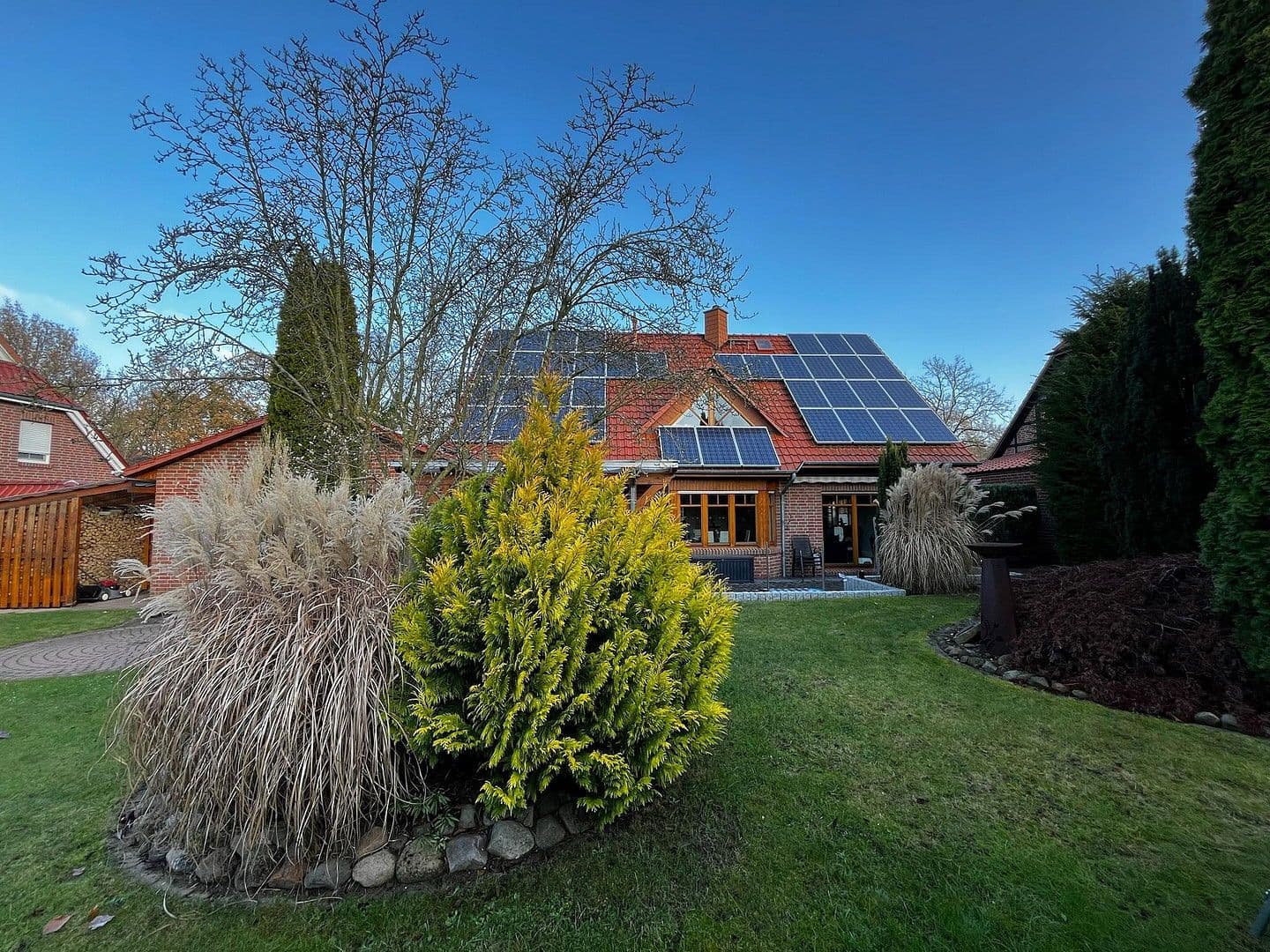 Predaj domu 173 m², pozemek 819 m², Rehburg-Loccum, Dolné Sasko Predaj domu 173 m², pozemek 819 m², Rehburg-Loccum, Dolné Sasko