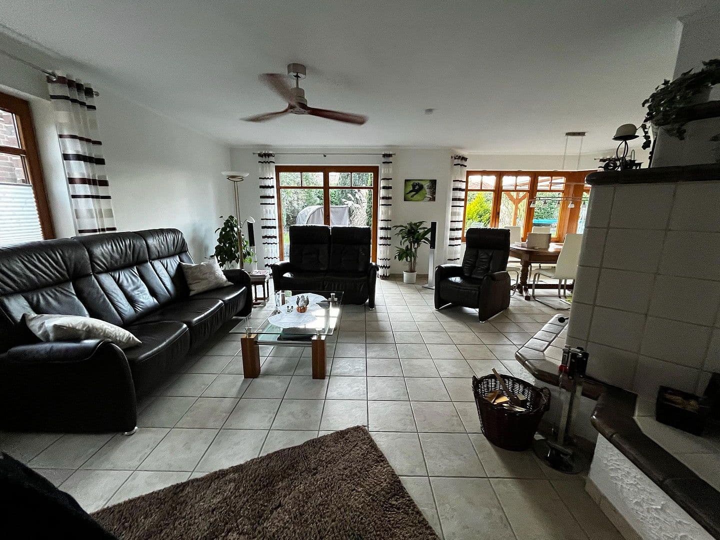 Predaj domu 173 m², pozemek 819 m², Rehburg-Loccum, Dolné Sasko Predaj domu 173 m², pozemek 819 m², Rehburg-Loccum, Dolné Sasko