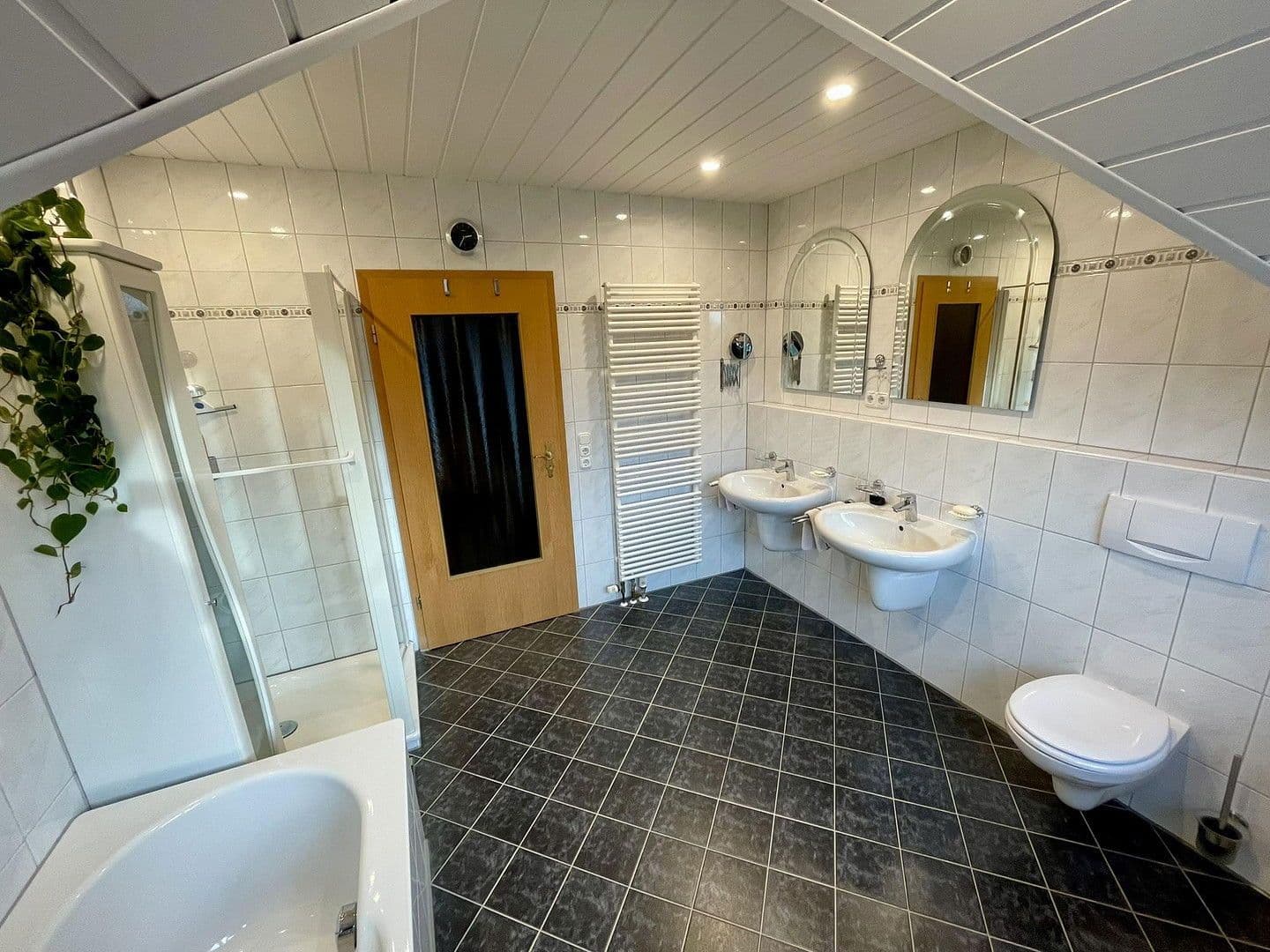 Predaj domu 173 m², pozemek 819 m², Rehburg-Loccum, Dolné Sasko Predaj domu 173 m², pozemek 819 m², Rehburg-Loccum, Dolné Sasko