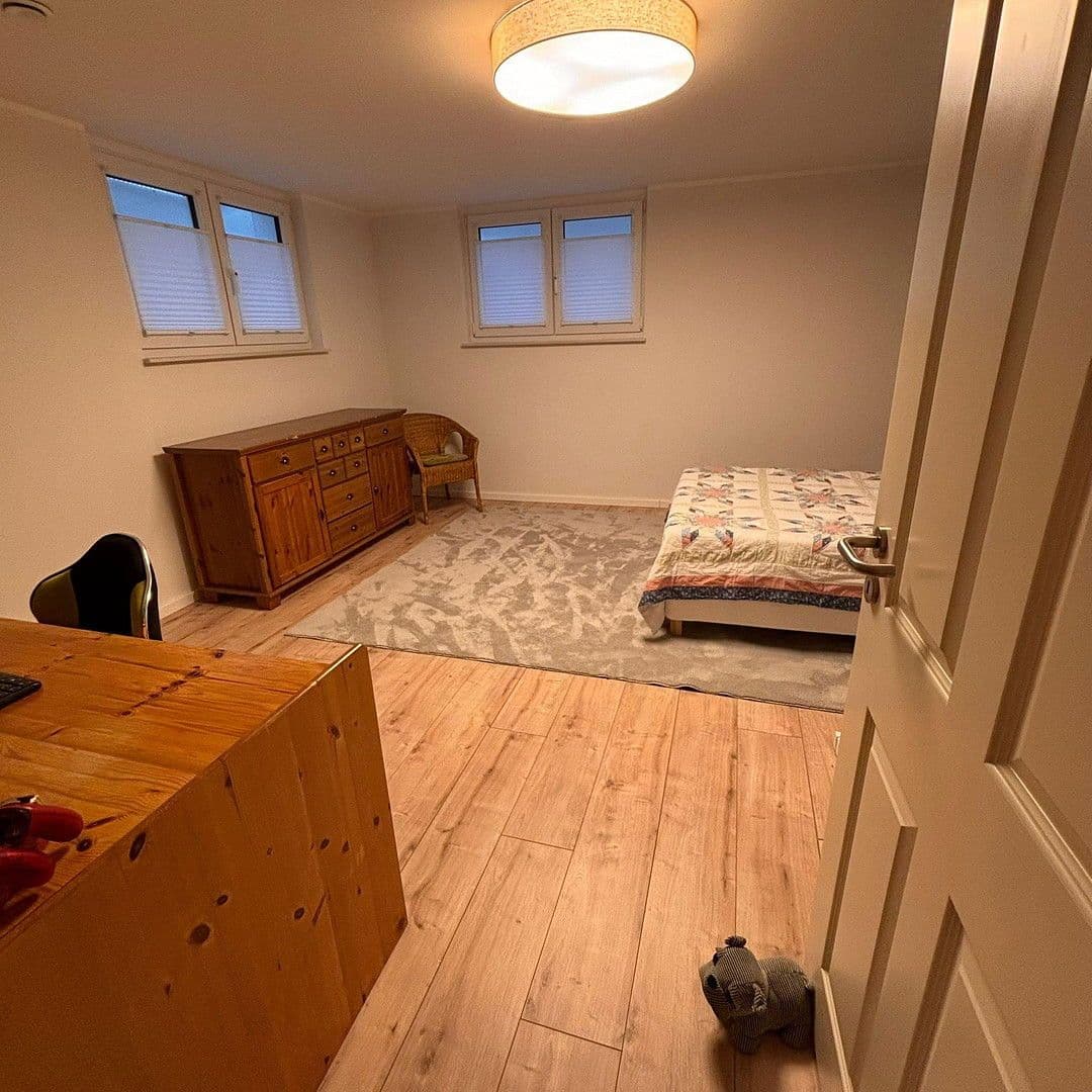 Predaj domu 98 m², pozemek 307 m², Stuhr, Dolné Sasko Predaj domu 98 m², pozemek 307 m², Stuhr, Dolné Sasko