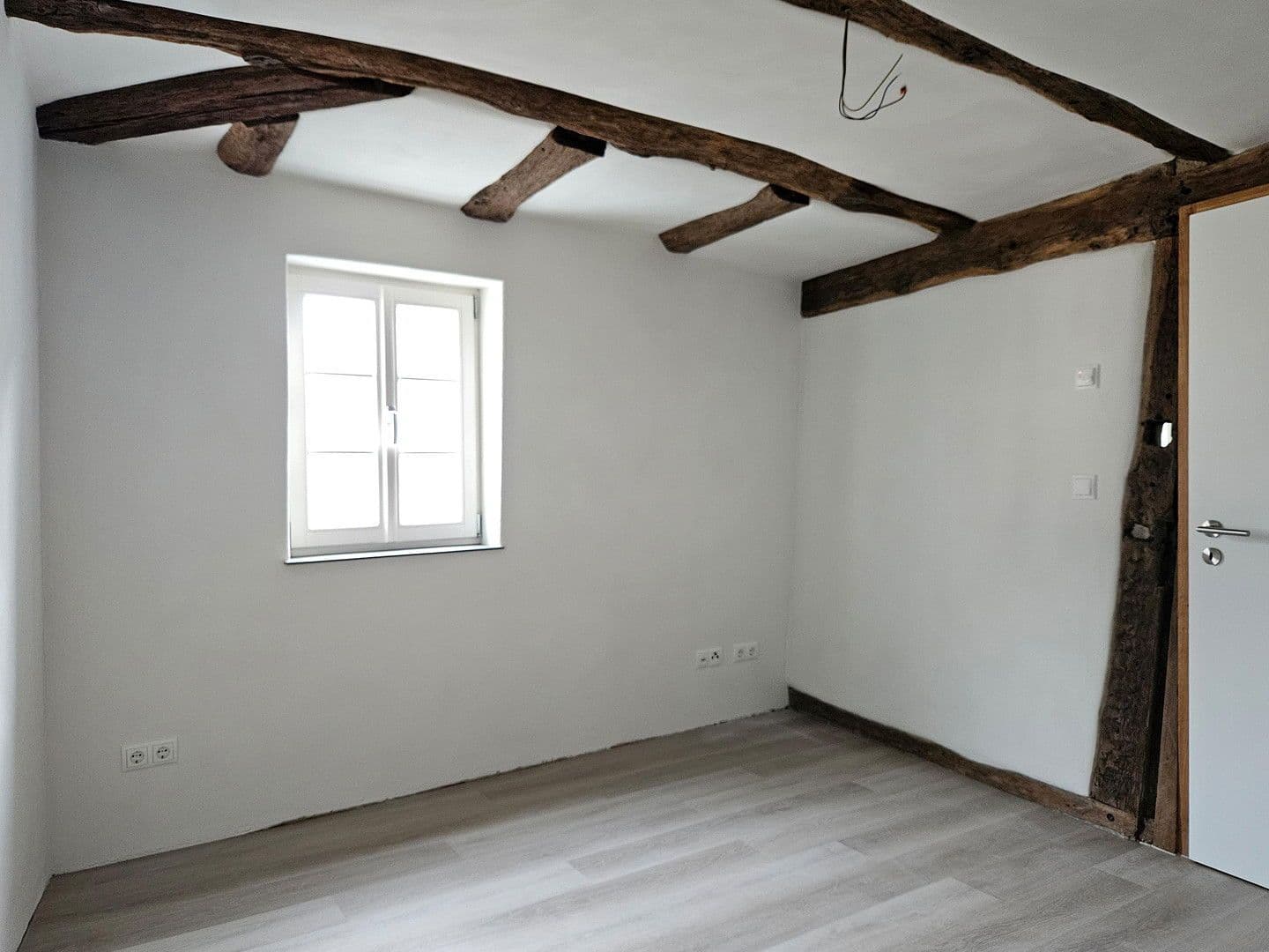 Prenájom bytu 2-izbový 65 m², Mühlacker, Bádensko-Wurttembersko Prenájom bytu 2-izbový 65 m², Mühlacker, Bádensko-Wurttembersko