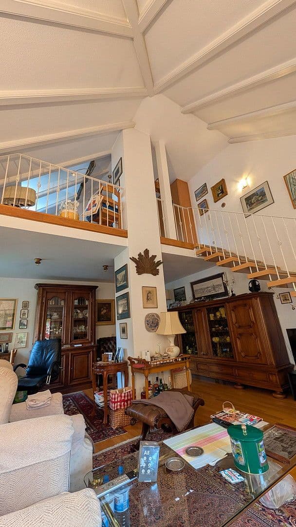 Prenájom bytu 3-izbový 102 m², Memlingstraße 2, München, Bavorsko Prenájom bytu 3-izbový 102 m², Memlingstraße 2, München, Bavorsko