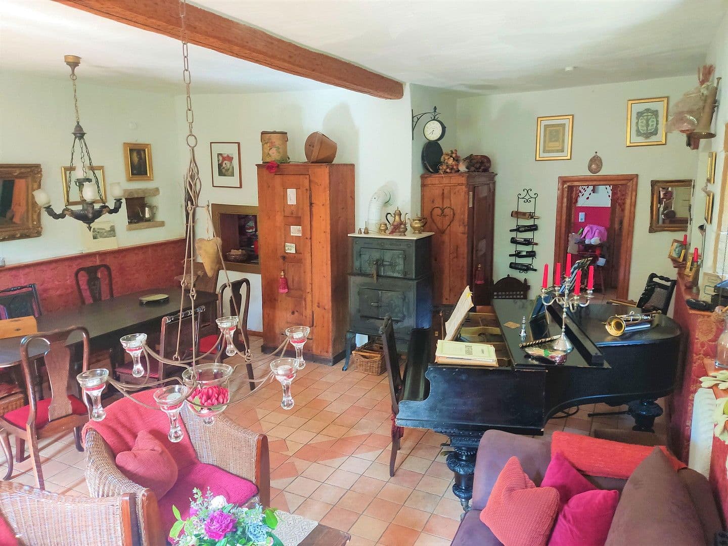 Predaj domu 513 m², pozemek 1.557 m², Elsteraue, Sasko-Anhaltsko Predaj domu 513 m², pozemek 1.557 m², Elsteraue, Sasko-Anhaltsko