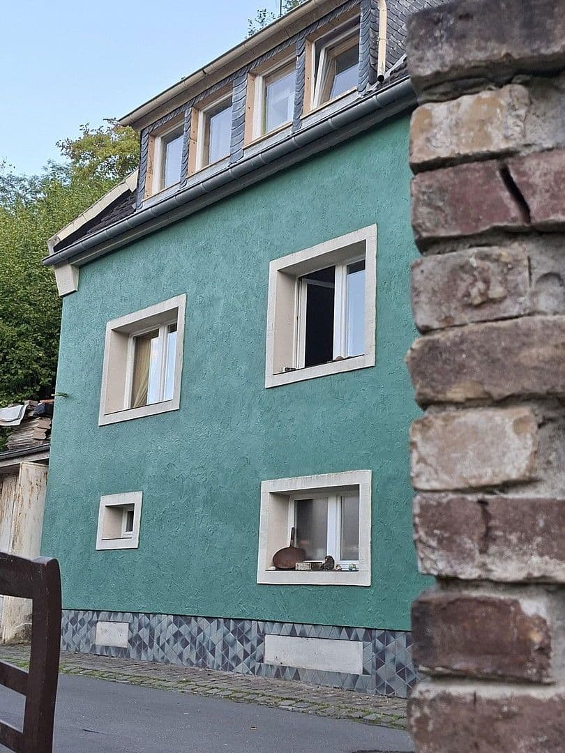 Predaj domu 90 m², pozemek 823 m², Rech, Porýnie-Falcko Predaj domu 90 m², pozemek 823 m², Rech, Porýnie-Falcko