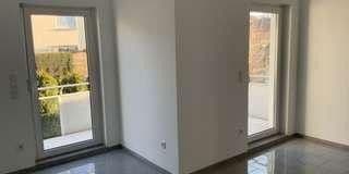 Prenájom bytu 3-izbový 112 m², Neu-Anspach, Hesensko Prenájom bytu 3-izbový 112 m², Neu-Anspach, Hesensko