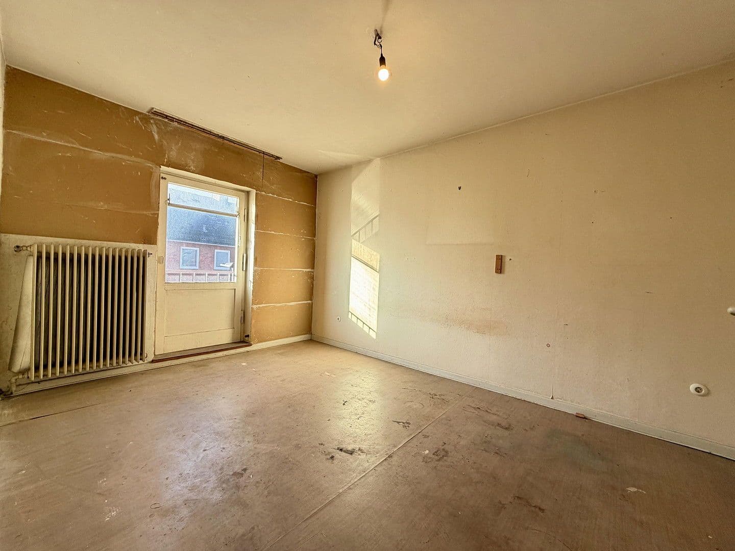 Predaj domu 80 m², pozemek 149 m², Bremen - Gartenstadt Vahr, Brémy Predaj domu 80 m², pozemek 149 m², Bremen - Gartenstadt Vahr, Brémy