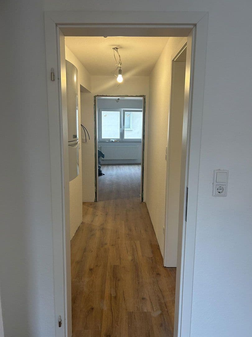 Prenájom bytu 4-izbový 115 m², Wörrstadt, Porýnie-Falcko Prenájom bytu 4-izbový 115 m², Wörrstadt, Porýnie-Falcko